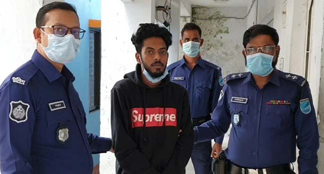 সাভারে কলেজ ছাত্রীর আপত্তিকর ভিডিও প্রকাশ, যুবক আটক