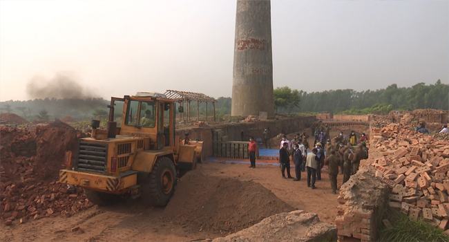 চট্টগ্রামে খাস জমিতে গড়ে তোলা ৩ ইটভাটা উচ্ছেদ