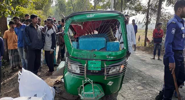 হবিগঞ্জে ত্রিমুখী সংঘর্ষে ডাক্তারসহ নিহত ২