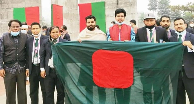 জাতীয় পতাকা বিকৃতি : বেরোবি’র অভিযুক্ত শিক্ষকদের দুঃখ প্রকাশ করে বিবৃতি