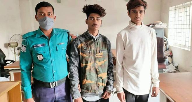 টিকটকে অভিনয় করতে গিয়ে গণধর্ষণের শিকার কিশোরী