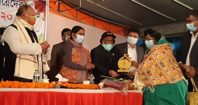 গোপালগঞ্জে ১৭ রত্নগর্ভা মা’কে সম্মাননা