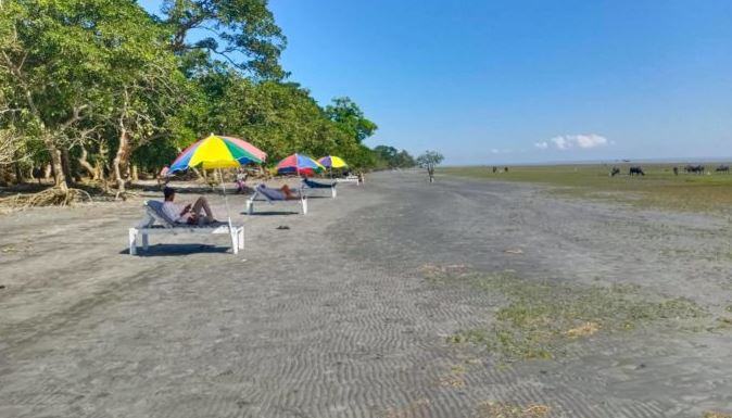 চর কুকরি-মুকরি সেজেছে নতুন রূপে