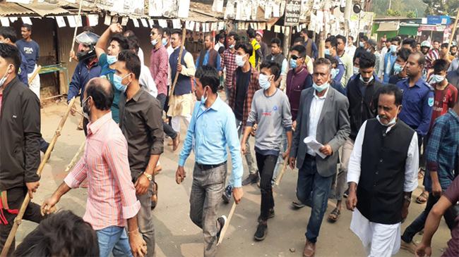 বিএনপি প্রার্থীর নির্বাচনী কার্যালয়ে আওয়ামী লীগ প্রার্থীর সমর্থকদের হামলা