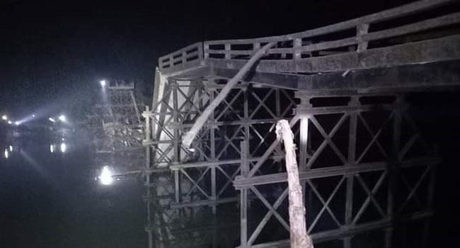 মির্জাগঞ্জে ব্রিজ ভেঙে নিহত ১, আহত ২