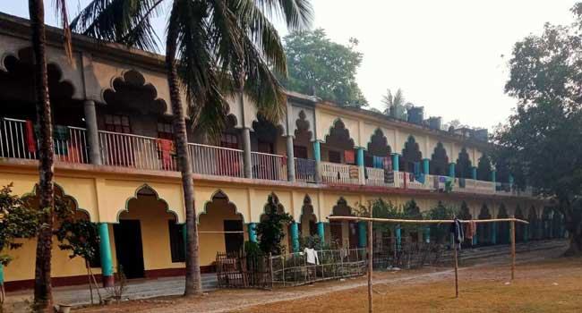 ফরিদপুরের বাহিরদিয়া মাদরাসার ৭৯তম ঐতিহ্যবাহী বার্ষিক মাহফিল আজ