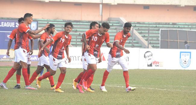 রবিনহোর জোড়া গোলে বসুন্ধরার জয়
