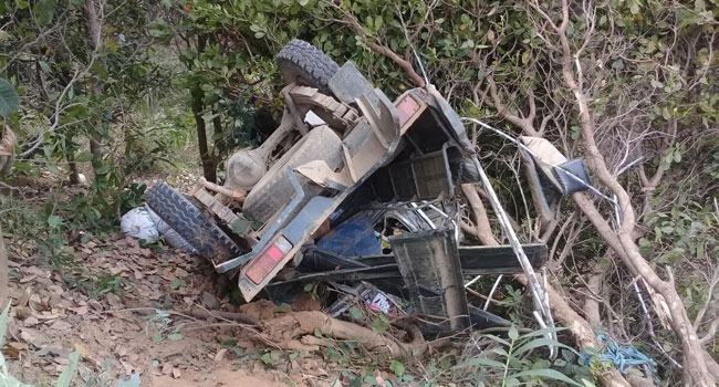 বান্দরবানে জিপ উল্টে ৩ শ্রমিক নিহত