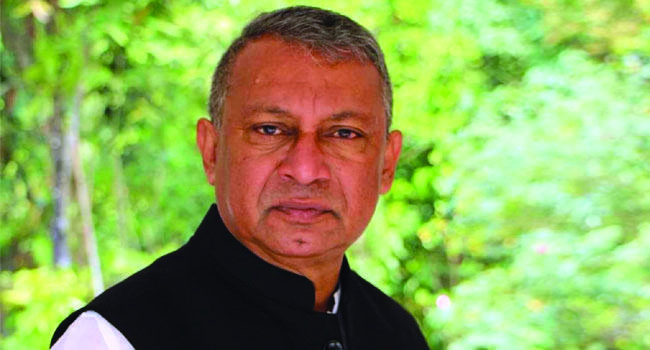 ওবায়দুল কাদেরকে রাজাকার পরিবারের লোক বললেন একরাম চৌধুরী