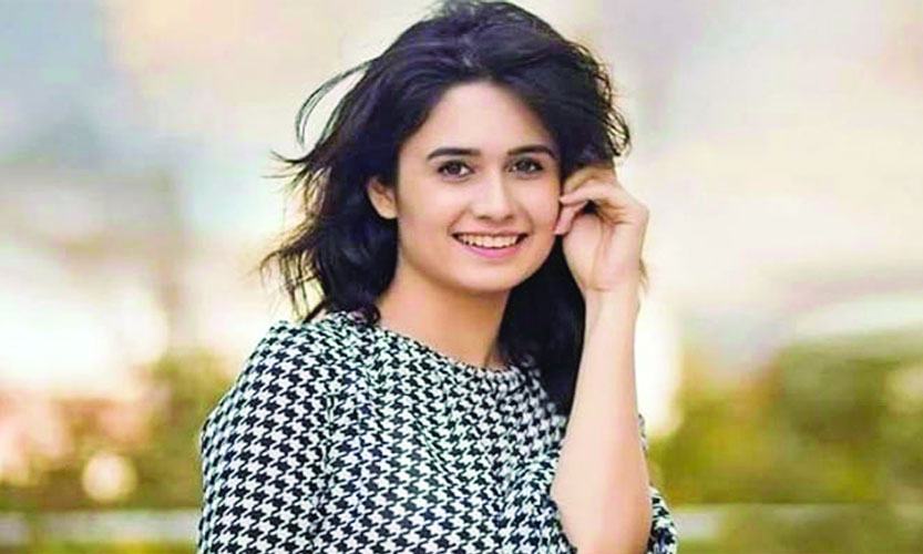 আমার চরিত্রটা একটা ঝরনার মতো ঐশী