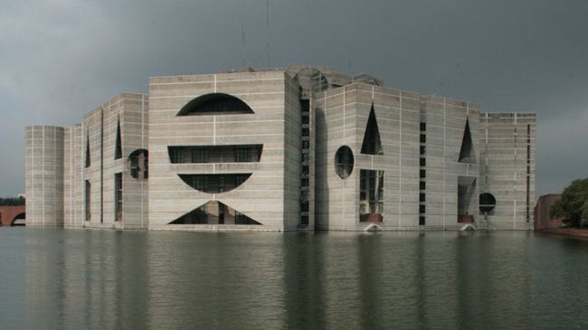 সুইমিং পুল নিয়ে অভিযোগ তদন্ত করার পরামর্শ স্থায়ী কমিটির