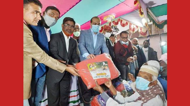 গাজীপুরে শীতার্তদের মাঝে যুবলীগের শীতবস্ত্র বিতরণ