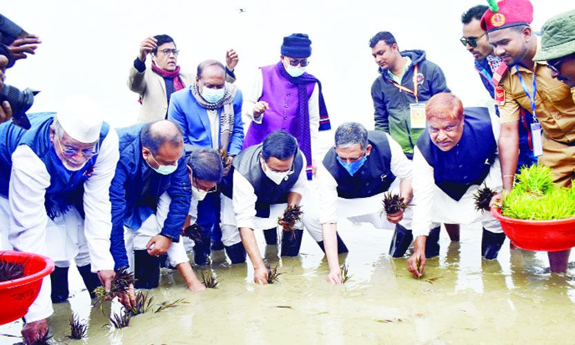 বঙ্গবন্ধুর সার্বক্ষণিক চিন্তা ছিল দেশের মানুষের ভাগ্য উন্নয়ন : নানক