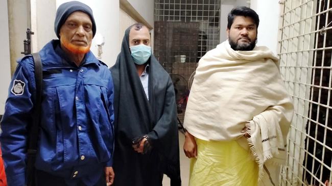 কুমিল্লায় শ্রমিকলীগ সভাপতির কাণ্ড