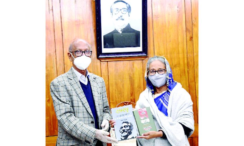 বঙ্গবন্ধুর ওপর ২টি বইয়ের মোড়ক উন্মোচন প্রধানমন্ত্রীর