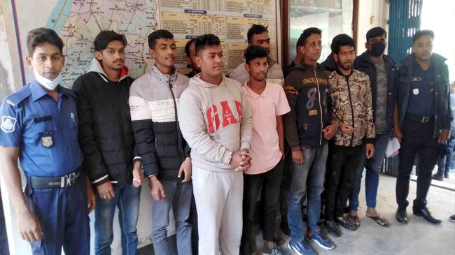 মঠবাড়িয়ায় যুবলীগ সভাপতিকে কুপিয়ে জখম, ছাত্রলীগ সভাপতি-সম্পাদকের নামে মামলা
