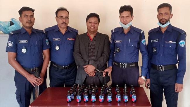 চান্দিনায় ফেন্সিডিলসহ কথিত সাংবাদিক আটক