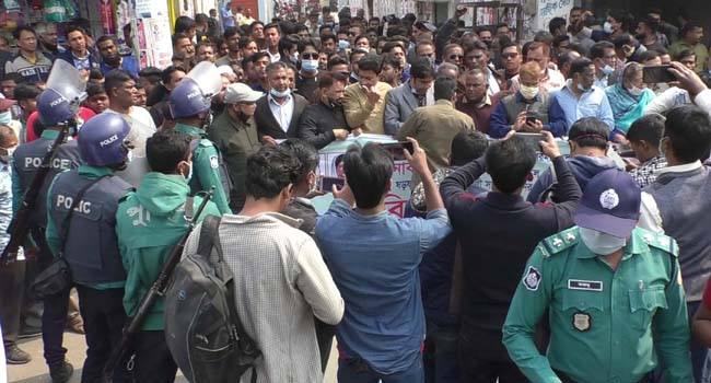 রংপুরে বিএনপির মিছিলে পুলিশের বাধা