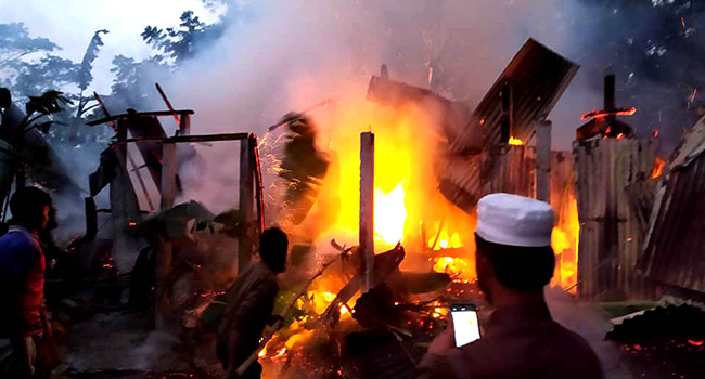 ঈশ্বরগঞ্জে আগুনে পুড়ে ১০ লাখ টাকার ক্ষতি