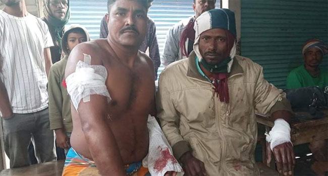 ঢাকা-মাওয়া মহাসড়কে বালুর বস্তা ফেলে ডাকাতি, আহত ৪