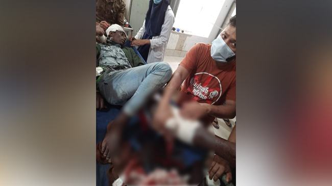 সোনাইমুড়ীতে ব্যালট ছিনিয়ে নিয়ে প্রকাশ্যে নৌকায় সিল, সংঘর্ষে গুলিবিদ্ধ ১