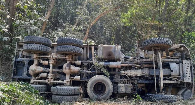 লোহাগাড়ায় সড়ক দুর্ঘটনায় ২ নারী নিহত