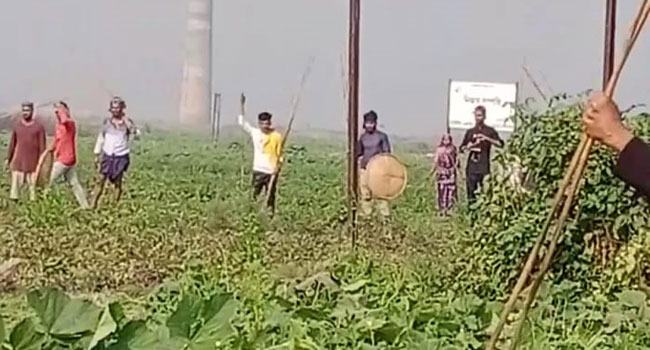 সিরাজদিখানে দু’গ্রুপের সংঘর্ষে টেঁটাবিদ্ধ ৪ জনসহ আহত ১০