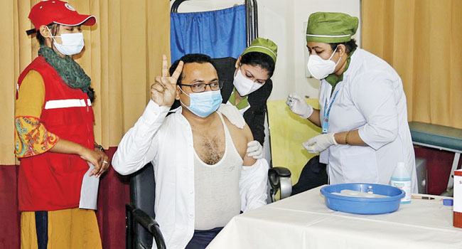মাস্ক নিয়ে মশকারি : ভ্যাকসিন নিয়ে বিভ্রান্তি