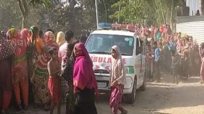 কালিহাতীতে স্কুলছাত্রীকে কুপিয়ে হত্যা