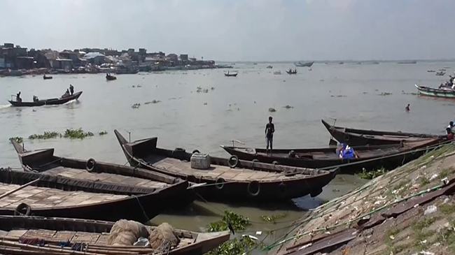 চাঁদপুরের পদ্মা-মেঘনায় দু’মাস সব ধরণের মাছ ধরা নিষিদ্ধ