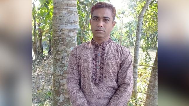 কটিয়াদীতে জুয়ার আসর থেকে মহিলা ভাইস চেয়ারম্যানের স্বামী আটক