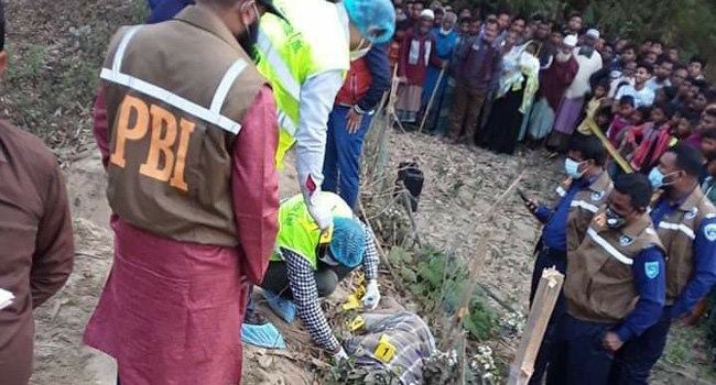 রুহিয়ায় বাঁশঝাড় থেকে লাশ উদ্ধার
