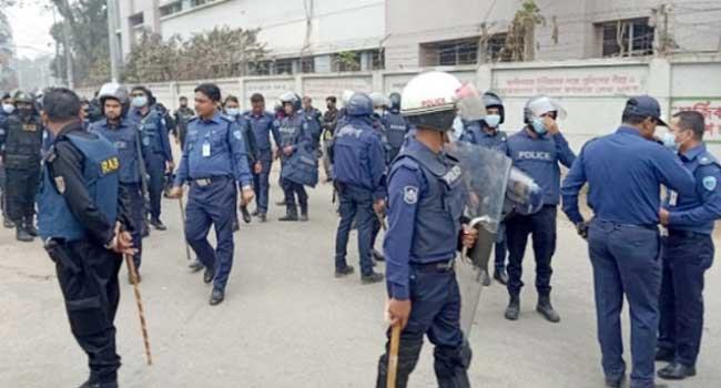 বসুরহাটে ১৪৪ ধারা জারি