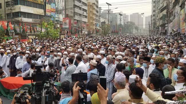 নয়া পল্টনে ব্যারিস্টার মওদুদের জানাযায় লাখো মানুষের ঢল