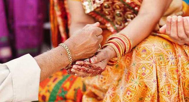 নোয়াখালীতে বিয়ে বাড়িতে কনের ২ ভাইকে পিটিয়ে আহত