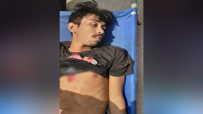 নোয়াখালীতে প্রেমিককে আটকে রেখে বন্ধুকে কুপিয়ে হত্যা, আহত ৭