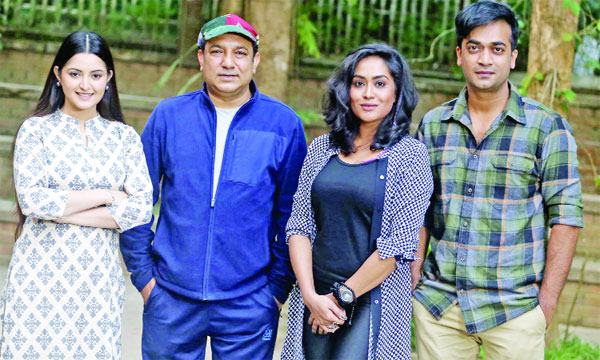 প্রিমিয়ারে প্রশংসিত ‘স্ফুলিঙ্গ’