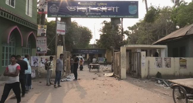 ভাঙ্গায় পুলিশের সাথে মুসল্লীদের সংঘর্ষ : আহত ১৫, আটক ৩