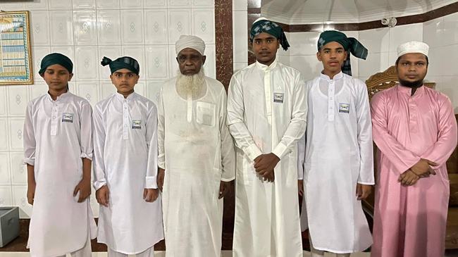 শ্রীমঙ্গলে মাত্র ৬ মাসে কুরআনে হাফেজ হলো তানিম