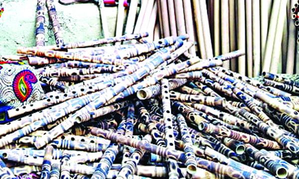 কুমিল্লার বাঁশের বাঁশি যাচ্ছে বিদেশে