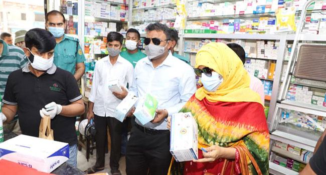 নকল ওষুধ ও পণ্য বিক্রি : ৪৪ প্রতিষ্ঠানকে দেড় লাখ টাকা জরিমানা