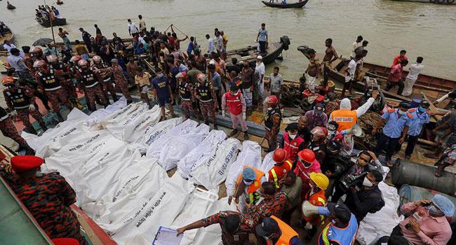 শীতলক্ষ্যায় লঞ্চডুবির ঘটনায় মামলা