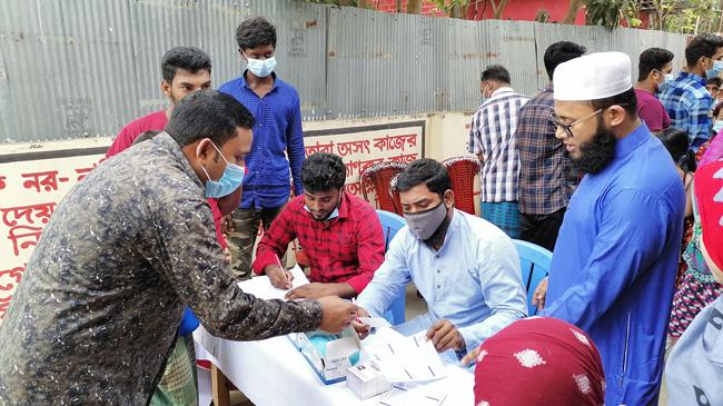 সীতাকুণ্ডে বিনামূল্যে সুন্নাতে খতনা, চিকিৎসা সেবা ক্যাম্প