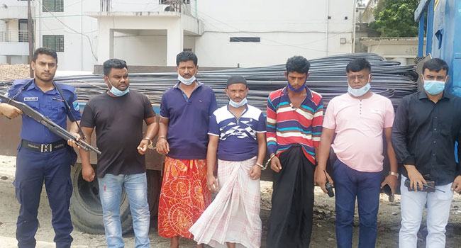 ডিএনডি প্রকল্পের ১৩ টন রড লুট, গ্রেফতার ৪