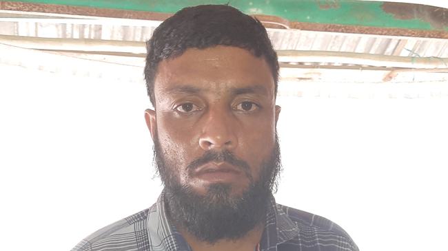 জীবিত আবু ছালেহ ভোটার তালিকায় মৃত, পাচ্ছেন না নাগরিক সুবিধা