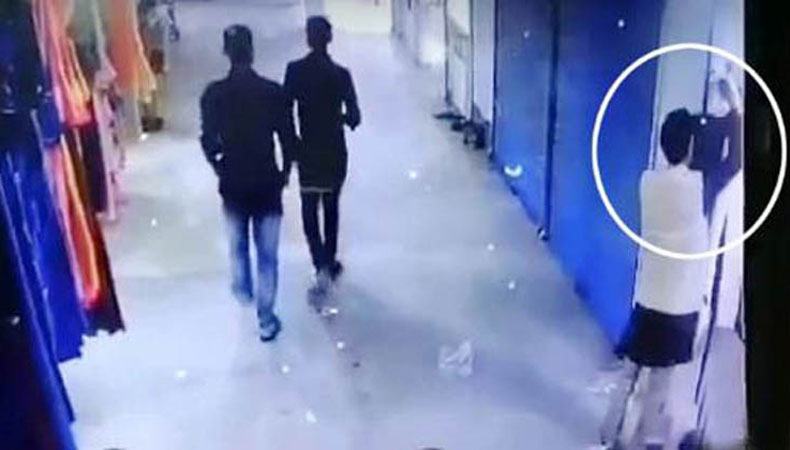 ছাত্রলীগ নেতার প্যান্ট চুরির ভিডিও ভাইরাল, জরিমানা