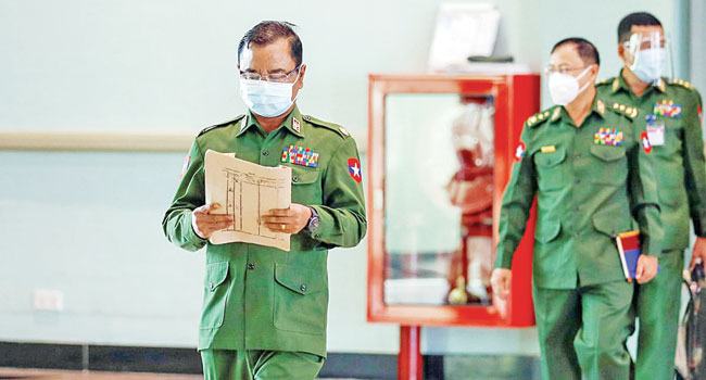 কোন পথে মিয়ানমার?