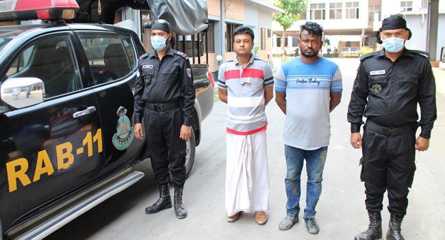সোনারগাঁওয়ে ইয়াবা ও পিস্তলসহ টাইগার মোমেন গ্রেফতার