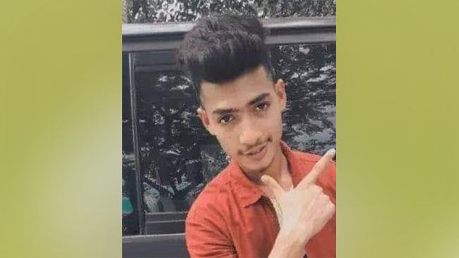 নোয়াখালীতে তরুণকে কুপিয়ে রাস্তায় ফেলে গেল কিশোর গ্যাংয়ের সদস্যরা
