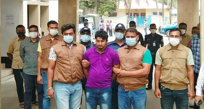চরফ্যাশনে দুই ভাইকে হত্যার দায়ে ভাড়াটিয়া খুনি আটক